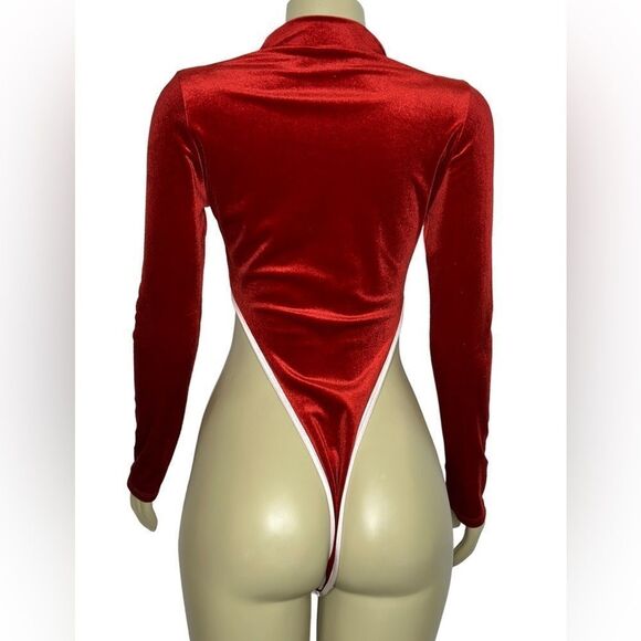 Elegant Red Velvet Jumpsuit - Picture 12 of 14